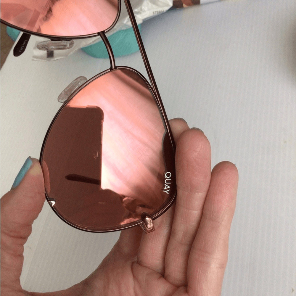 NEW ! Quay Aviator High Key Pink Sunglasses - Picture 8 of 8